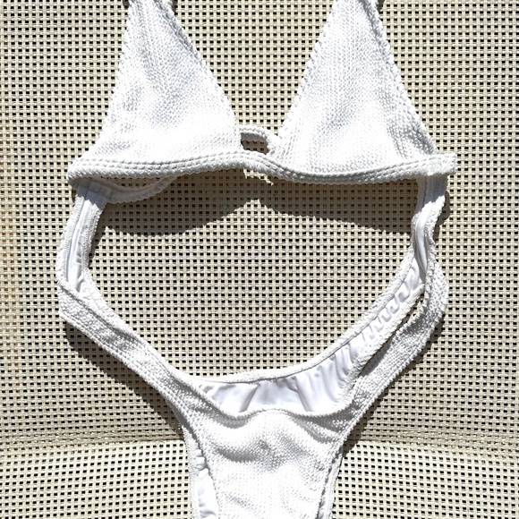 Minimale Animale One Piece Swimsuit - Picture 2 of 5